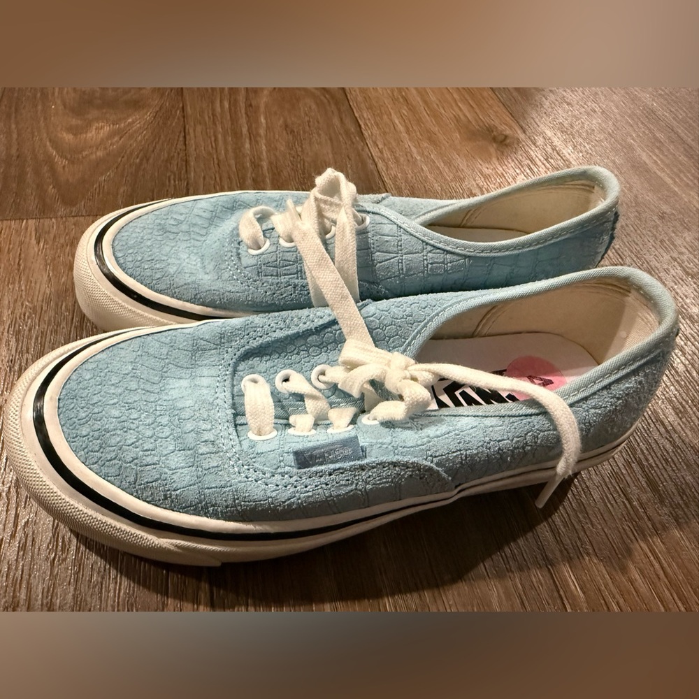 Vans Light Blue Textured Low-Top Sneakers